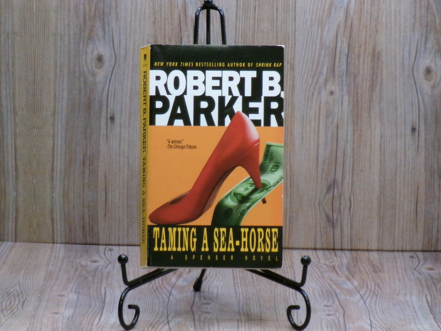 Taming a Sea Horse by Robert B. Parker