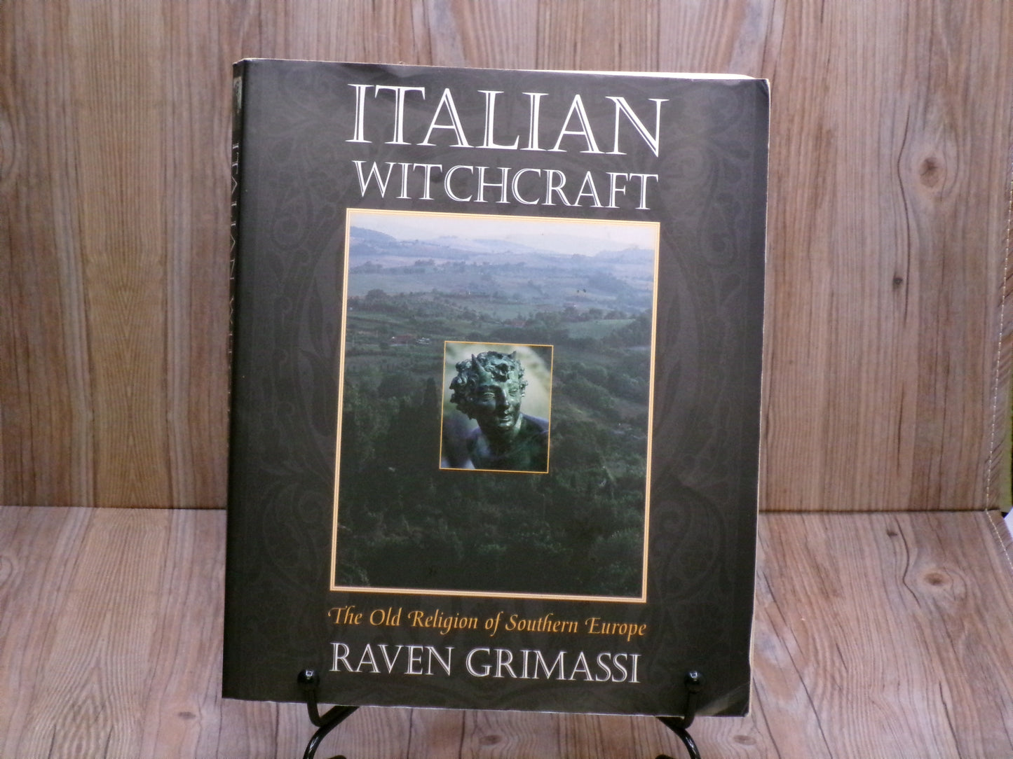 Italian Witchcraft by Raven Grimassi