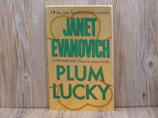 Plum Lucky by Janet Evanovich