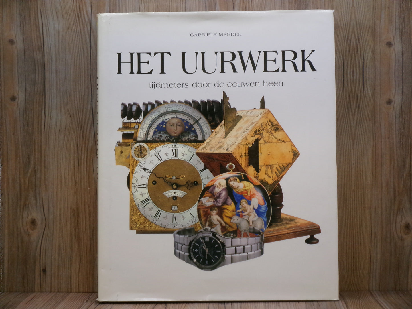 Het Uurwerk by Gabriele Mandel