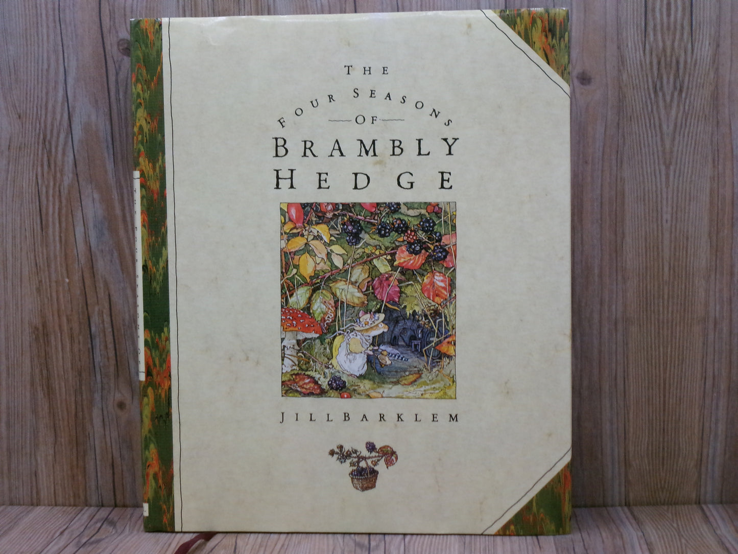 The Four Seasons of Brambly Hedge by Jill Barklem
