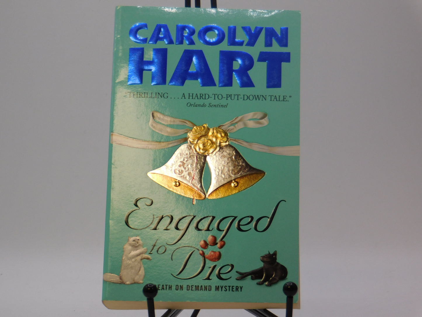 Engaged To Die By Carolyn Hart