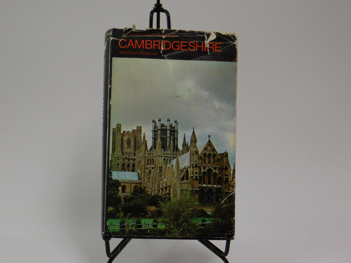 Cambridgeshire by Nikolaus Pevsner